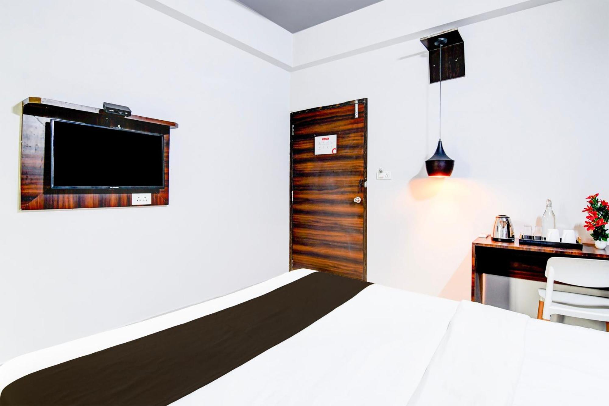 Super Townhouse Chandrasekharpur ブバネーシュワル エクステリア 写真