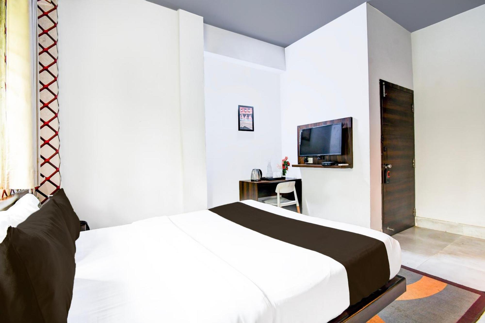Super Townhouse Chandrasekharpur ブバネーシュワル エクステリア 写真
